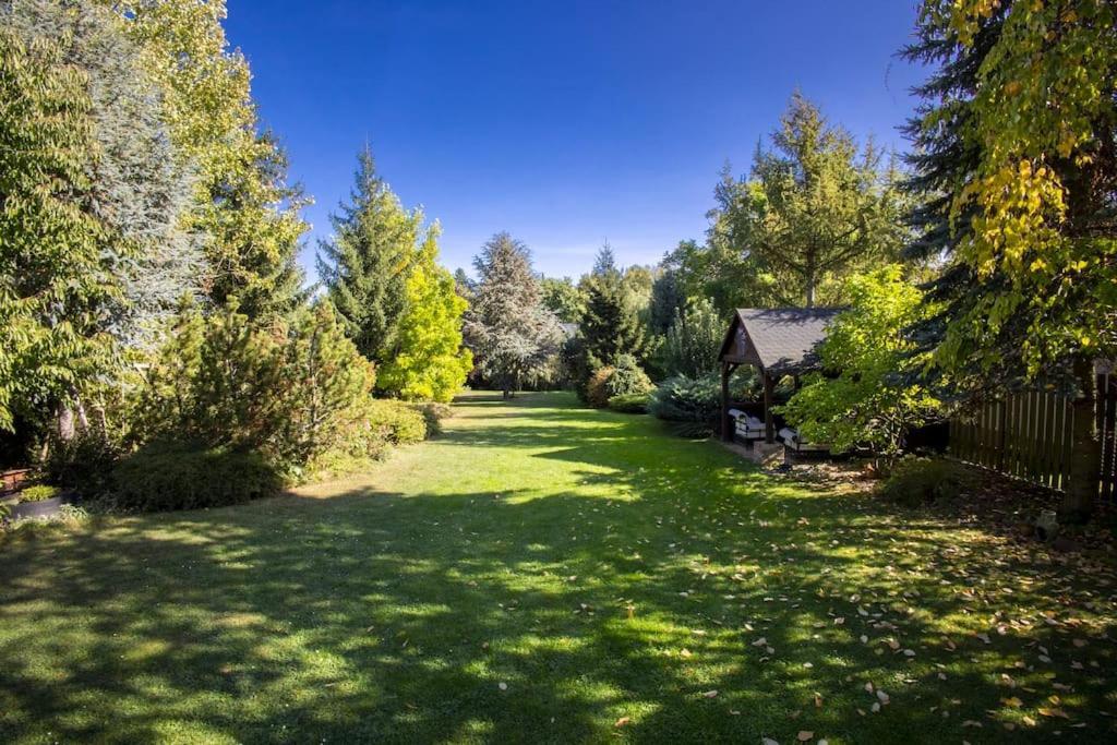 7 Bedroom Secluded Villa Close To Prague Ricany  Ngoại thất bức ảnh