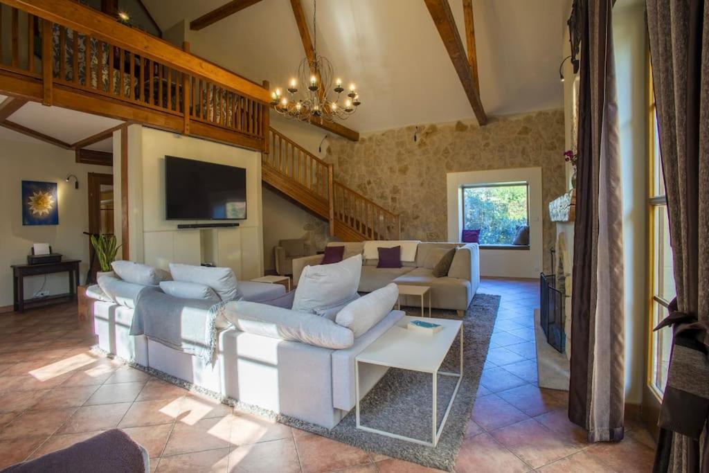 7 Bedroom Secluded Villa Close To Prague Ricany  Ngoại thất bức ảnh