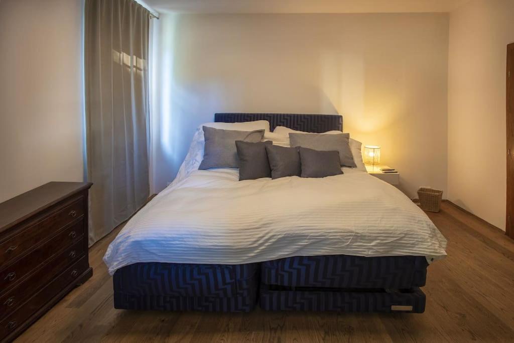 7 Bedroom Secluded Villa Close To Prague Ricany  Ngoại thất bức ảnh